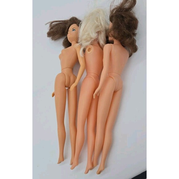 Vintage 1980s? Fashion Dolls Barbie Clone Lot Of 3 U.D.G.O. Inc. Plastic Dolls - Picture 6 of 16